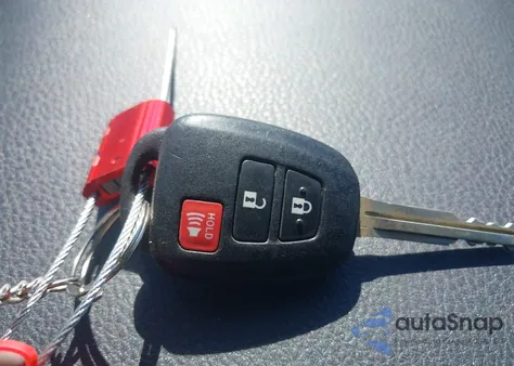 2015 Toyota Rav4 Xle from USA, damaged, VIN 2T3WFREV5FW218778